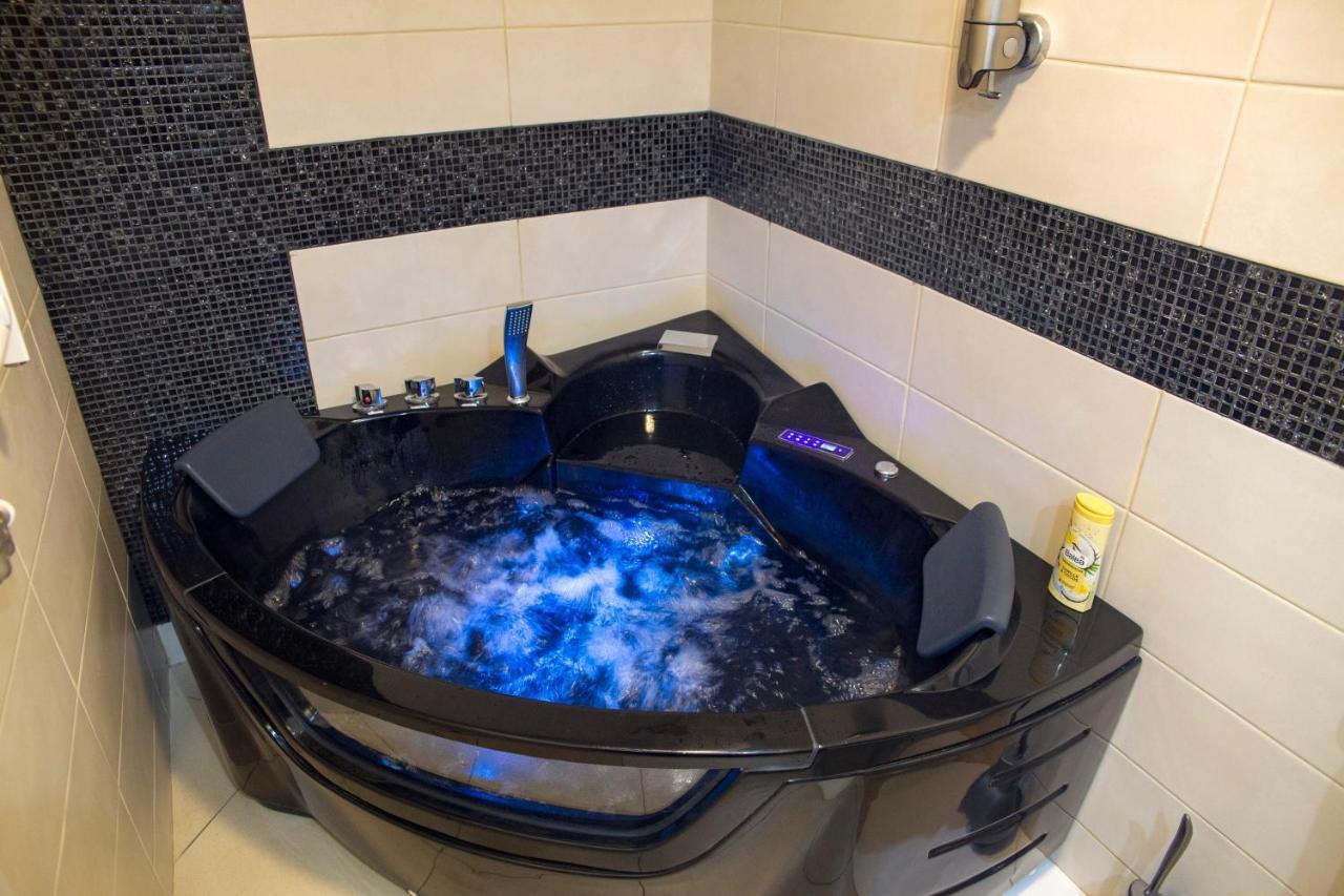 Spa Apartman Red Passion Apartment Belgrade Luaran gambar