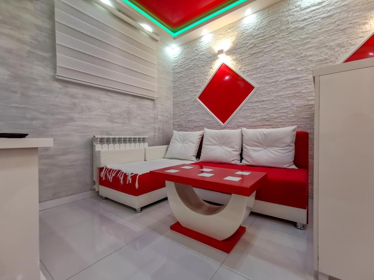 Spa Apartman Red Passion Apartment Belgrade Luaran gambar